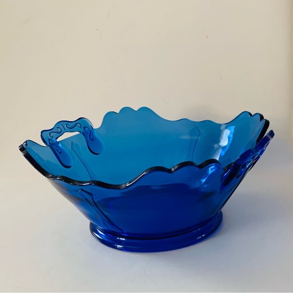 1970 Vintage Elegant Blue Glass Bowl With A Handles - Picture 11 of 14